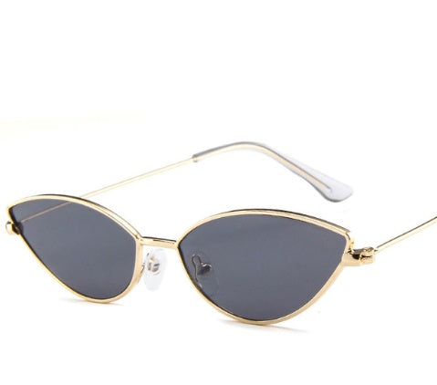 New Cute Sexy Sunglases Retro Cat Eye Sunglasses Women Metal Triangle Vintage Cateye Sun Glasses Female